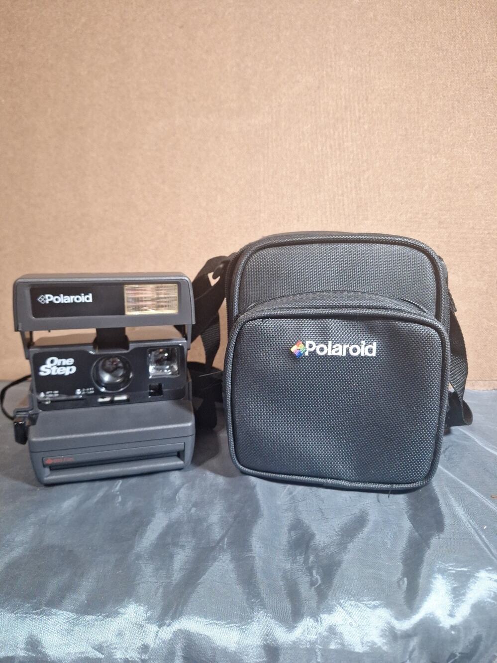 Polaroid One Step 600 Instant Film Camera With Strap Tested Working